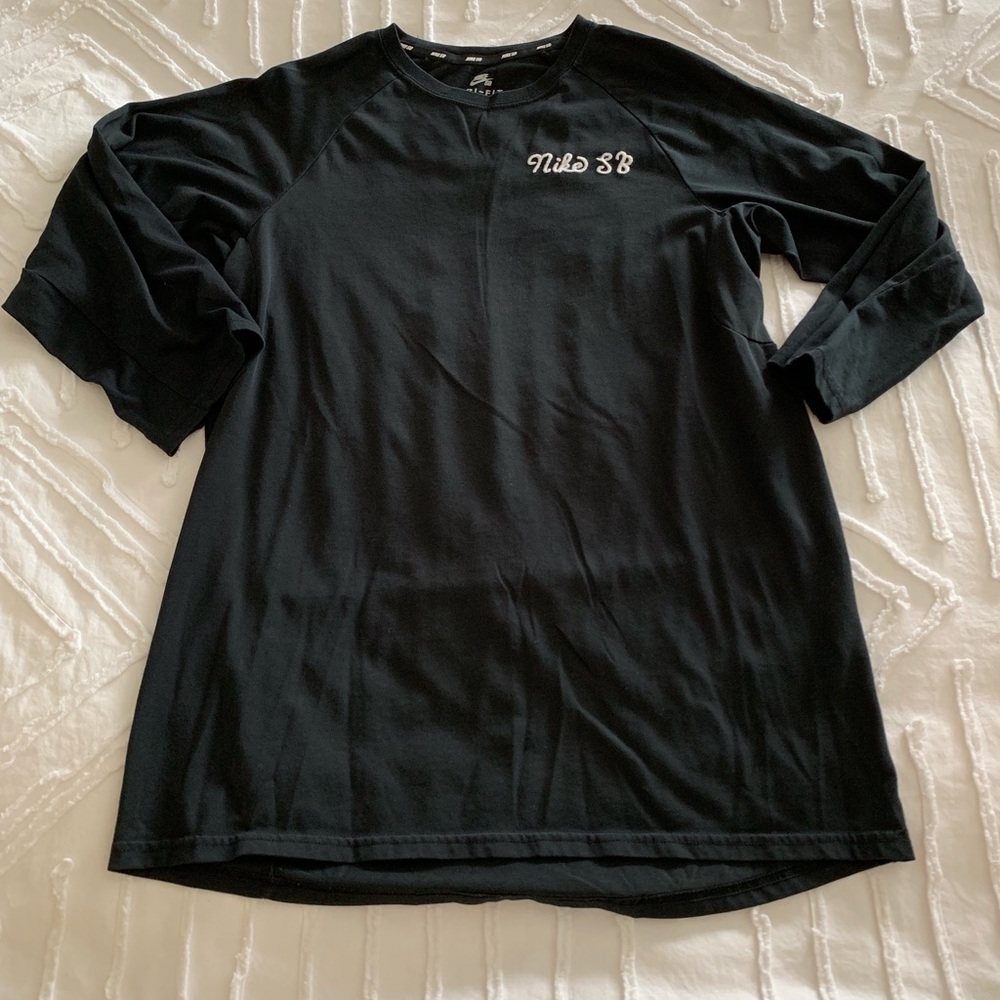 nike an shirt